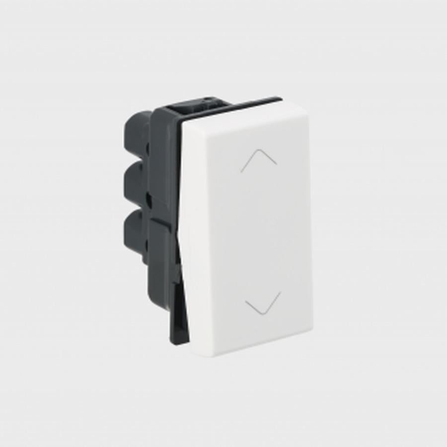 Legrand Myrius 6 A Switch 2 way 1 module White